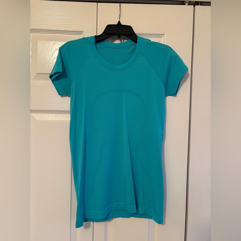 lululemon athletica Short Sleeve Tee in Teal Blue